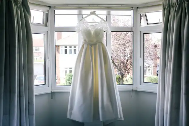Cathedral Veil Modern untuk Ceremony yang Dramatis namun Ringan